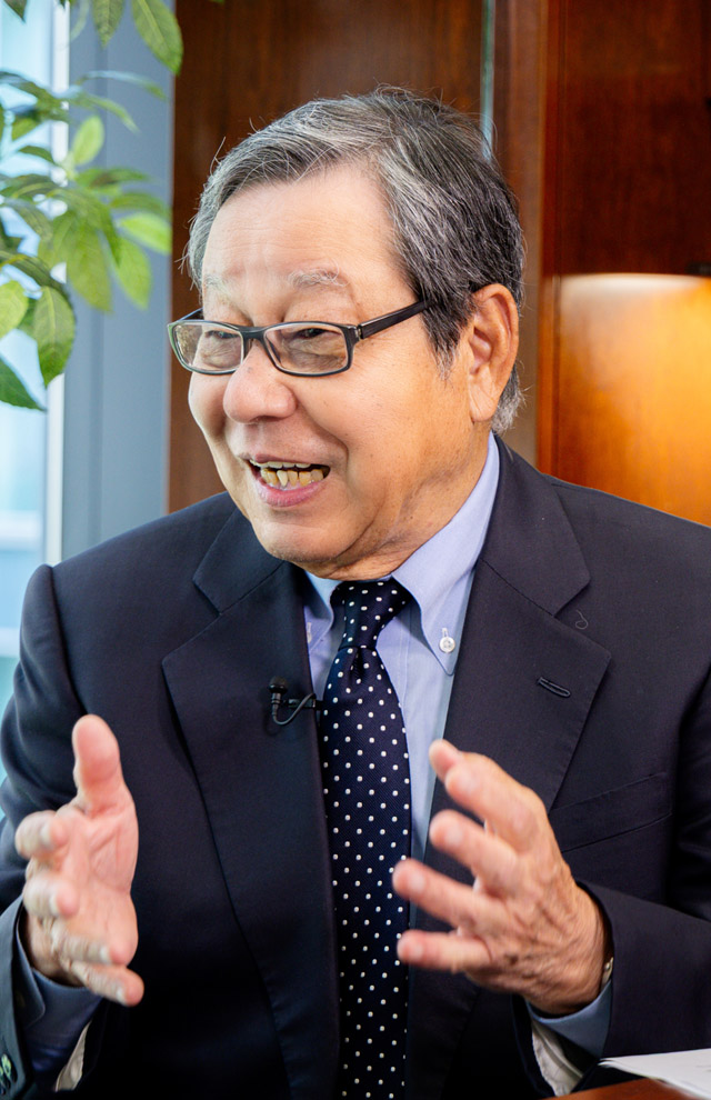 氏家純一