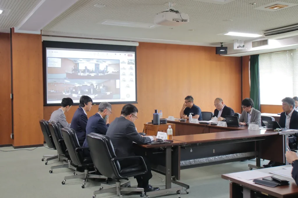 東京農工大学、都市型農業の革新モデル構築に向けた研究会の様子